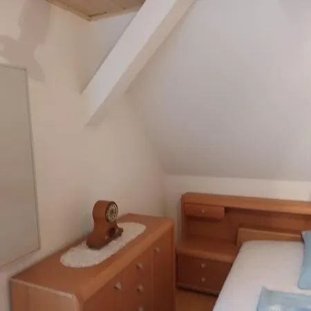 Apartment Wiesenblick Dachgeschoss Sonnenberg Grambow *